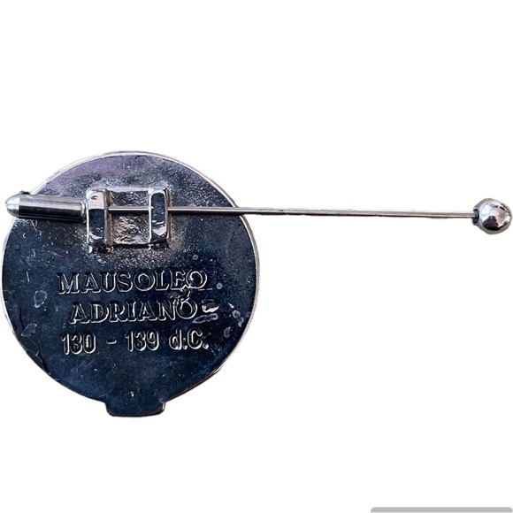 MAUSOLEO ADRIANO Brooch - Picture 4 of 4